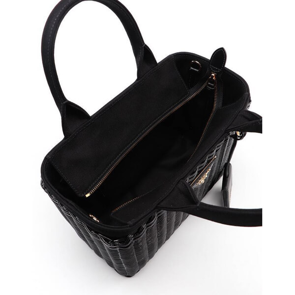 プラダ かごバッグ コピー ウィッカーハンドバッグ